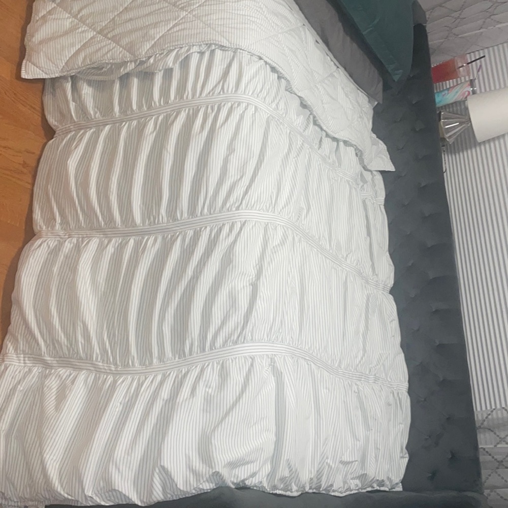 pb teen xl gray and white striped comforter